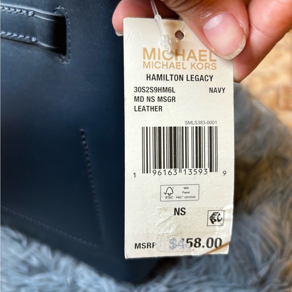 Michael Kors Hamilton Legacy Leather
Handbag NWT - Picture 5 of 6